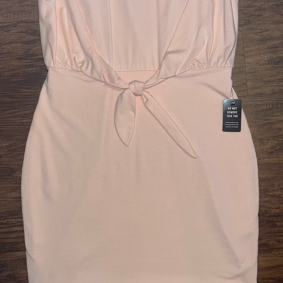 NWT EXPRESS Light Pink Tie Front T-Shirt Dress Size Medium - Picture 4 of 7